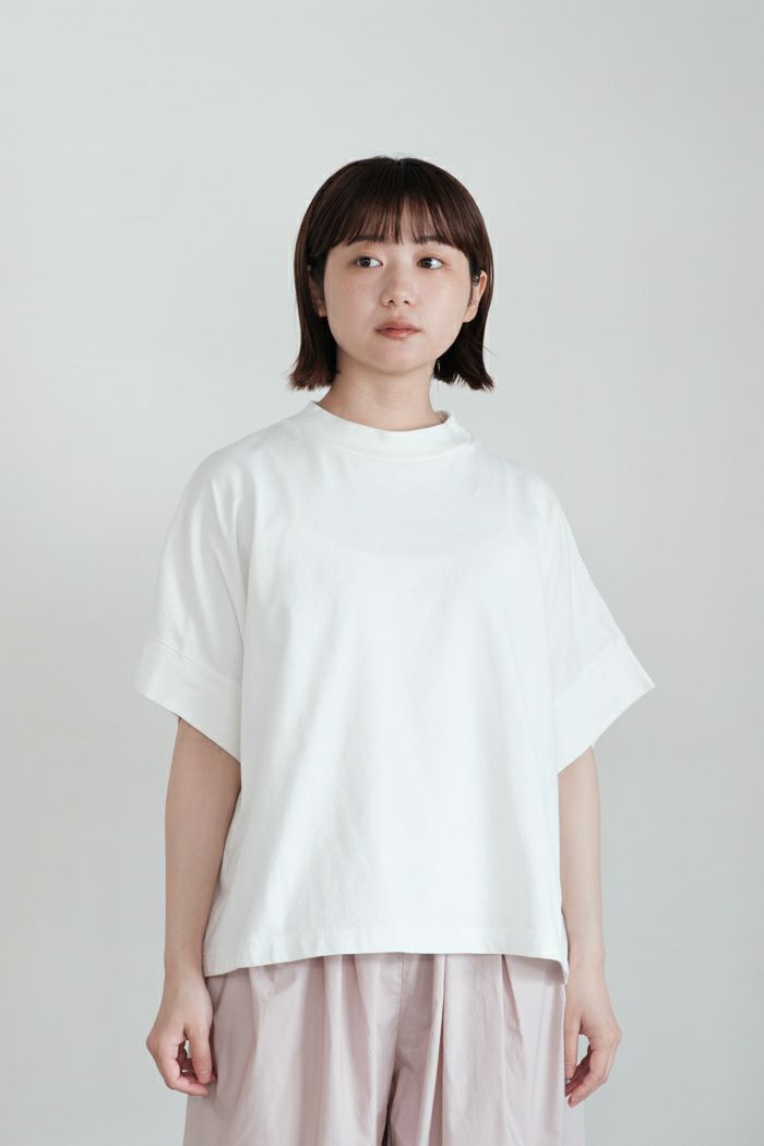 UNIVERSAL TISSU ユニヴァーサルティシュ <br>クラシック天竺 モックネックドルマンT(25SS)