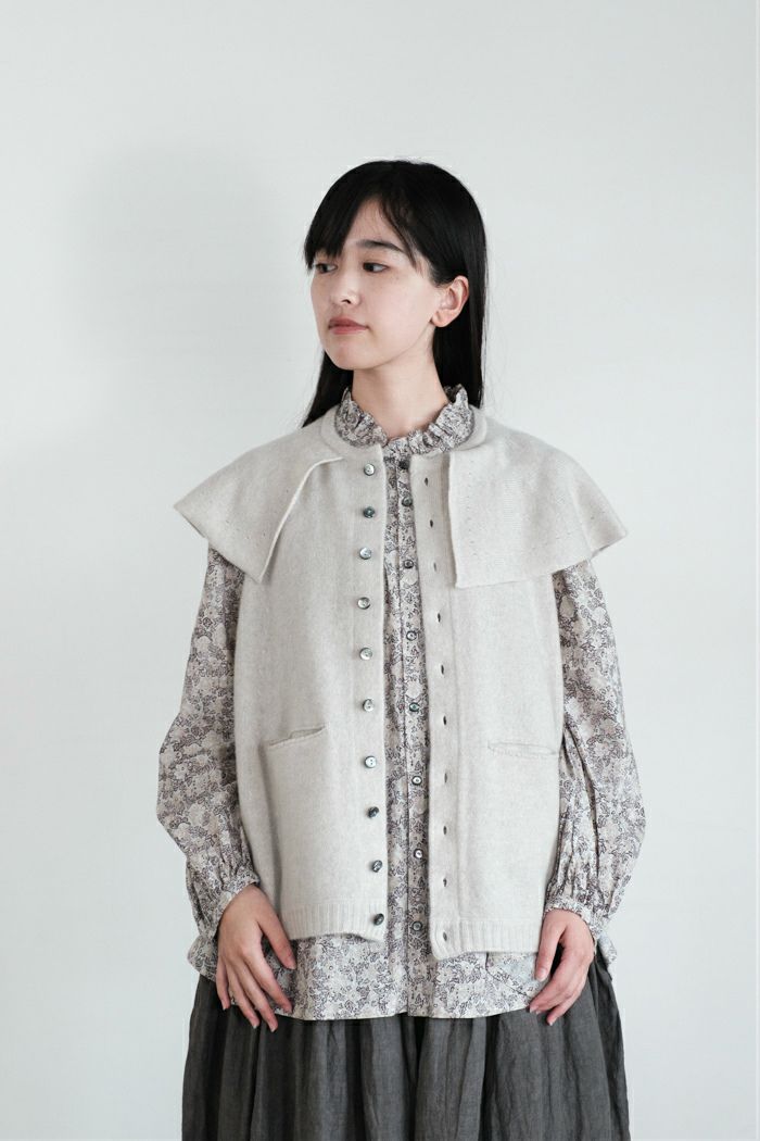 GASA* ガサ 静寂 ニットケープベスト(25AW) | T.T. GARRET