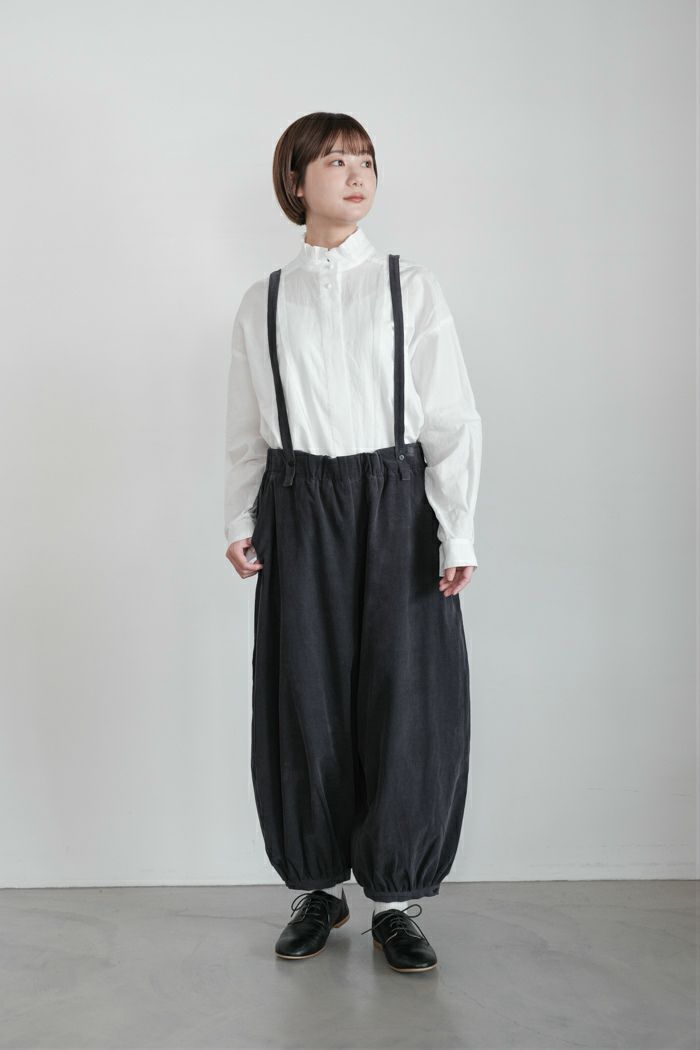 MAGALI マガリ インディゴコットン・フラップパンツ(24AW