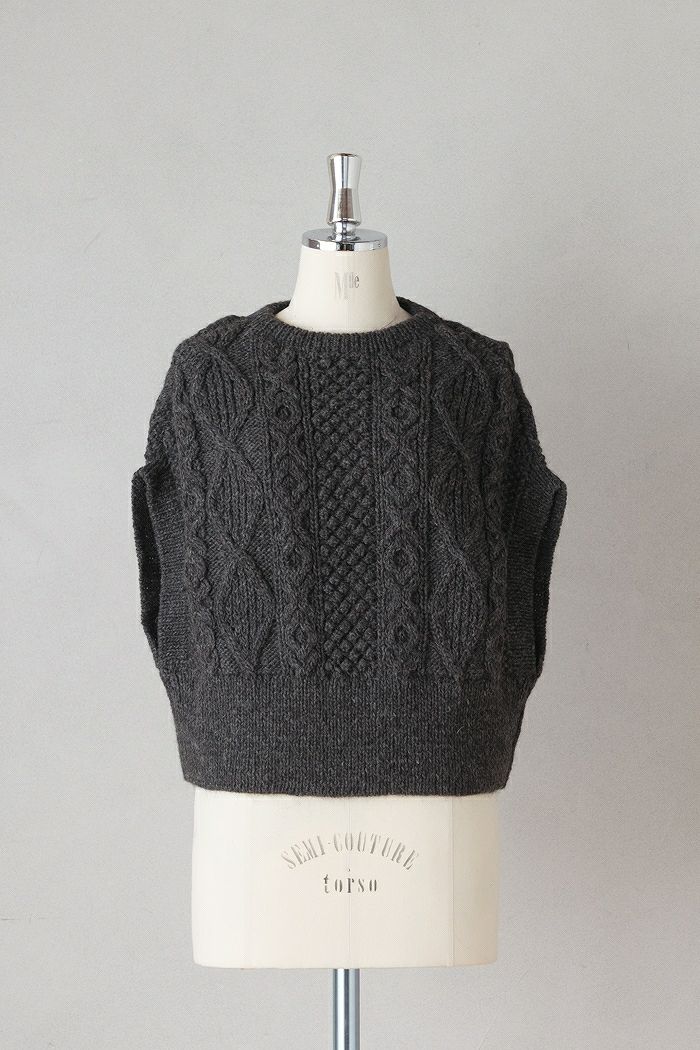 ベスト | T.T. GARRET