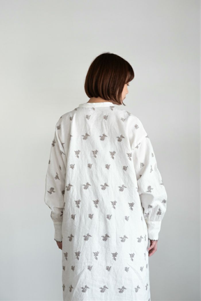 qiri キリ 金木犀 embroidery ワンピース(25AW) | T.T. GARRET