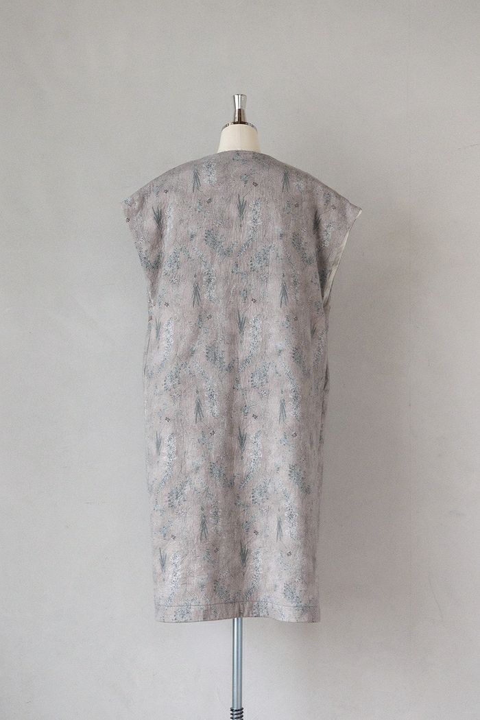 qiri キリ old letter flowers long gilet(25AW) | T.T. GARRET