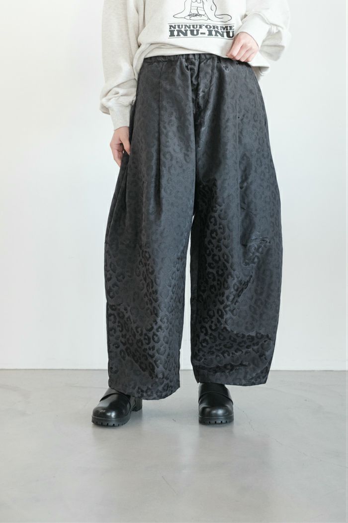 nunuforme ヌヌフォルム デニムポインテッドパンツ(25AW) | T.T. GARRET