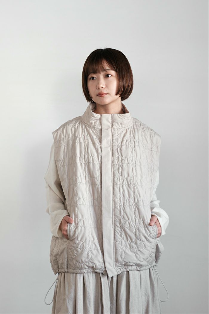 marble SUD マーブルシュッド シマエナガキルト ベスト (25AW) | T.T.