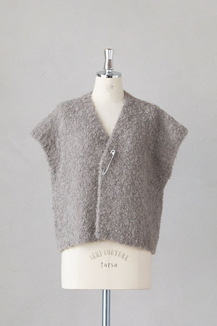メゾンドソイル　アルパカベスト maison de soil bouclé v-neck vest | CoCo Cuore