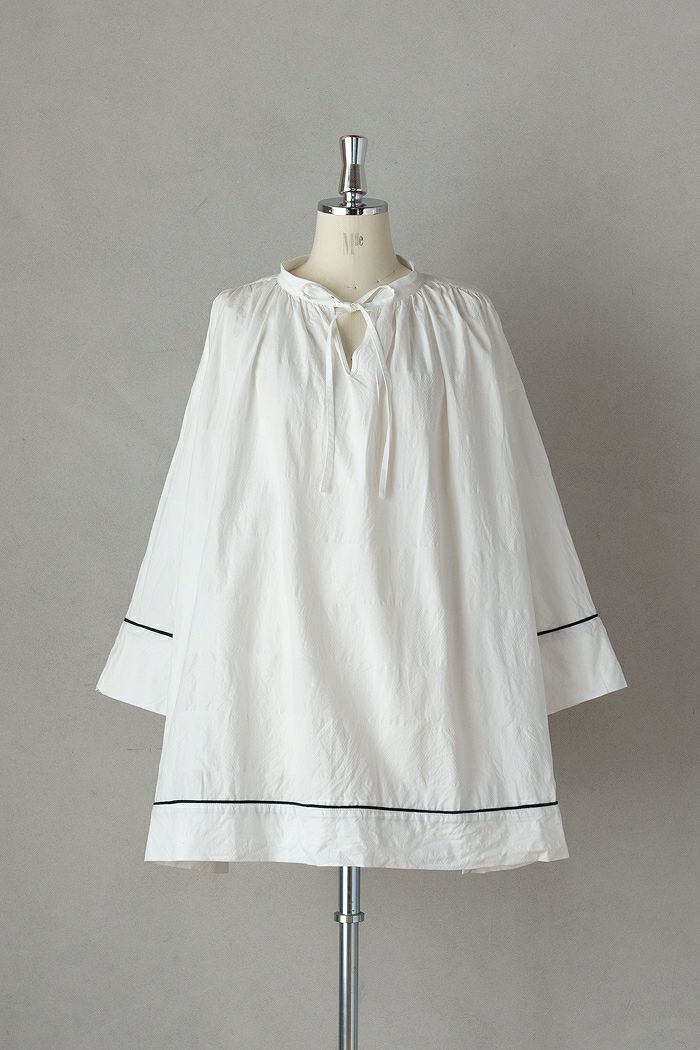 qiri キリ old letter flowers coat(25AW) | T.T. GARRET