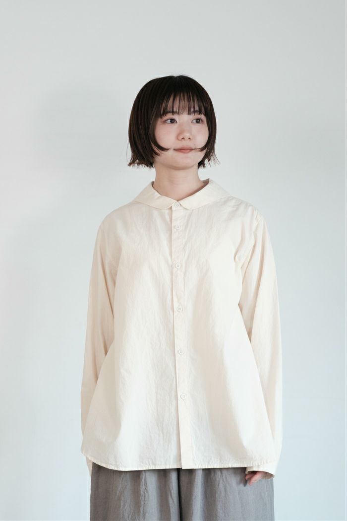 yuni ユニ カットワーク刺繍スクエアブラウス(25SS) | T.T. GARRET