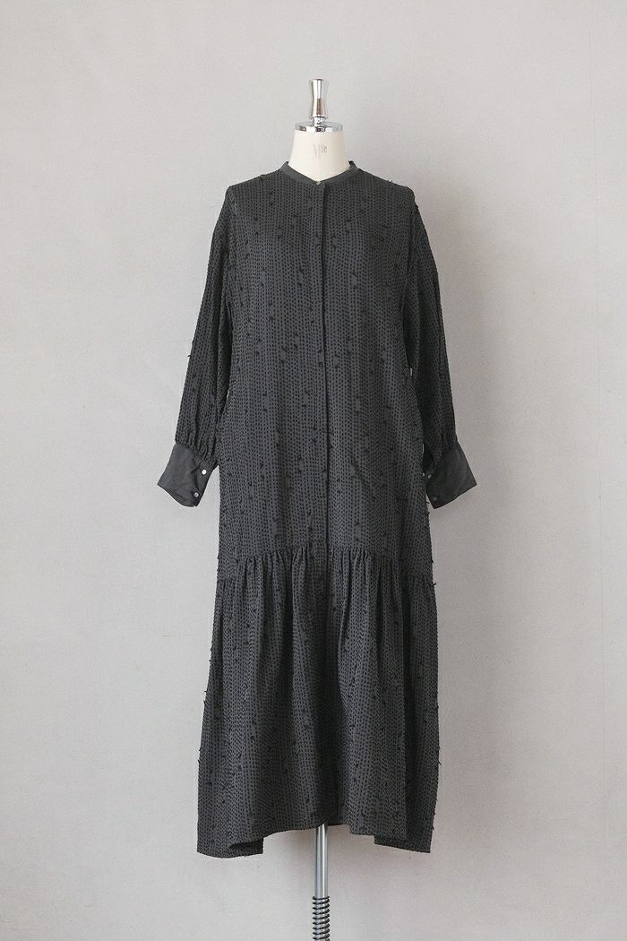 qiri キリ old letter flowers coat(25AW) | T.T. GARRET